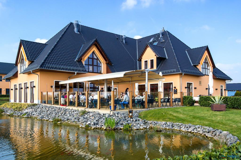 Seepark Auenhain Markkleeberg Exteriör bild